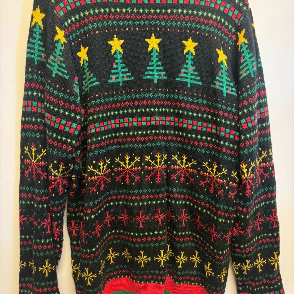 Holiday‎ Time Black and Red Christmas Sweater